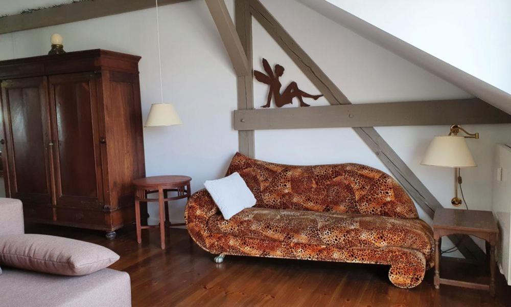 Loggiahaus Am Schloss, 5 Ferienwohnungen, Teils Mit Schloss- Und Seeblick Rheinsberg Exterior foto