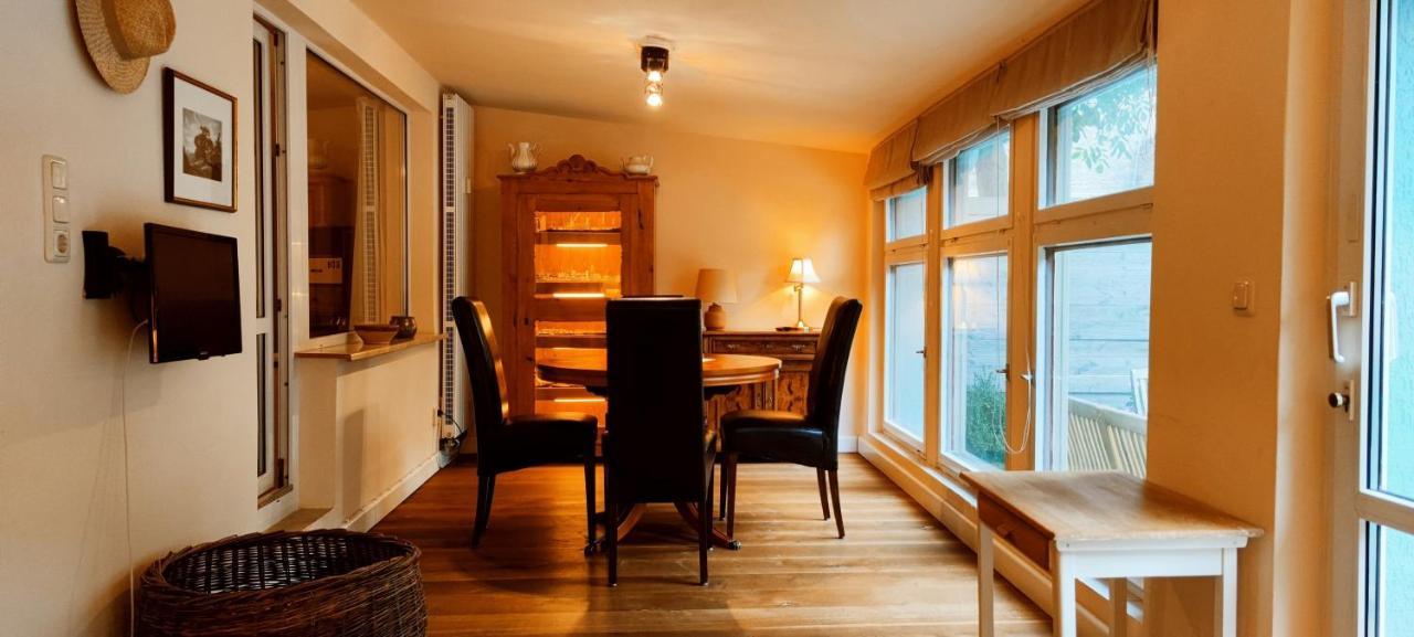 Loggiahaus Am Schloss, 5 Ferienwohnungen, Teils Mit Schloss- Und Seeblick Rheinsberg Exterior foto